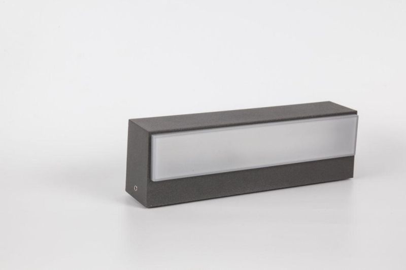 2022 Modern Design ##W Outdoor LED Wall Light Waterproof Outdoor Wall Lamp for Garden Decoration.