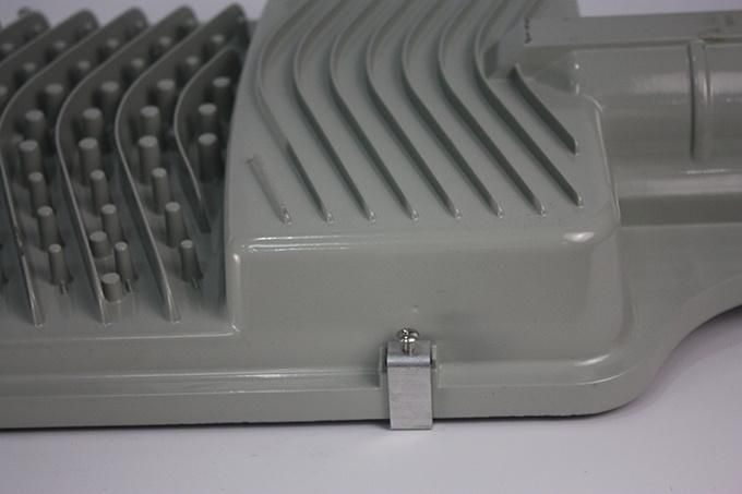 Residential Luminaire 150 Watt LED Street Light with Aluminum Housing (SLRM 150W)