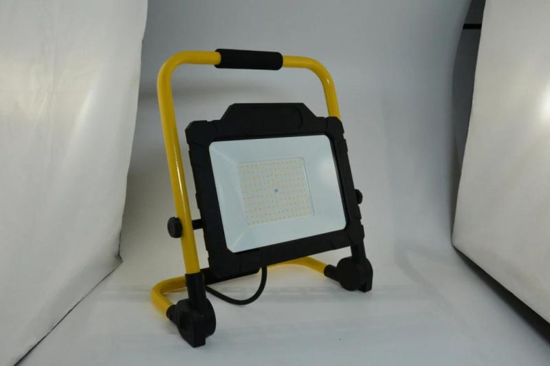 Portable Rechargeable Cordless LED Work Light Floodlight 100W IP65 Waterproof Emergency Flood Light with Stand Foldable Support LED Floodlight