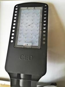 Ce Approved 150W 200W 250W 500W Top Quality Solar LED Street Light