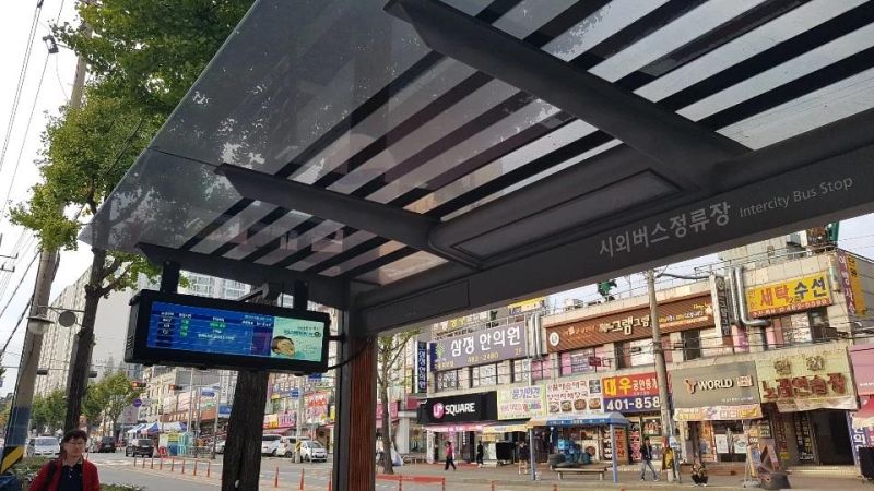 28inch 2000 Nits High Brightness Outdoor Monitor for Bus Station