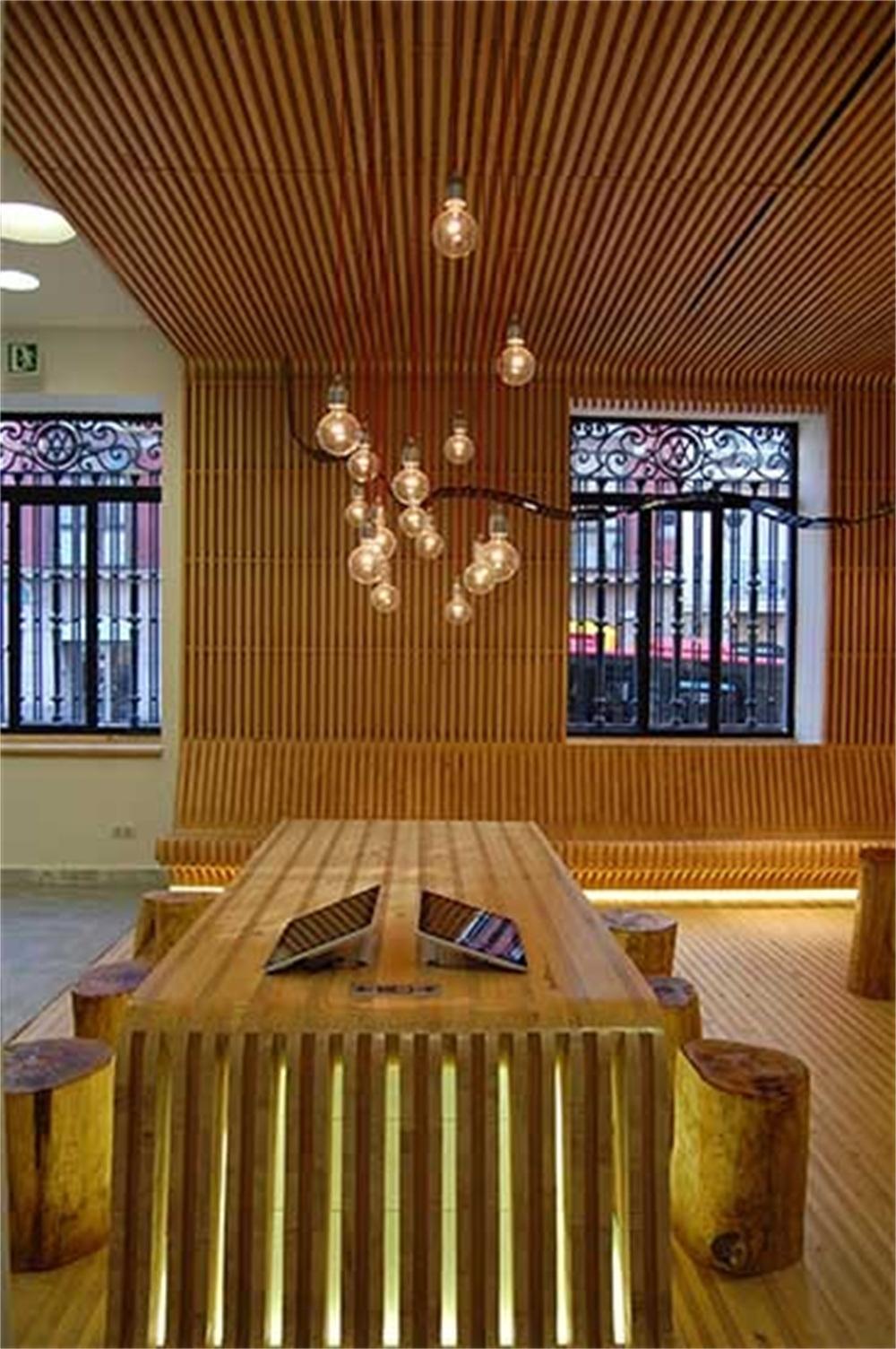 2022 Ilde Wood Max S Morden Glass Bulb Indoor Lighting LED Linear Pendant Light Industrial Chandelier