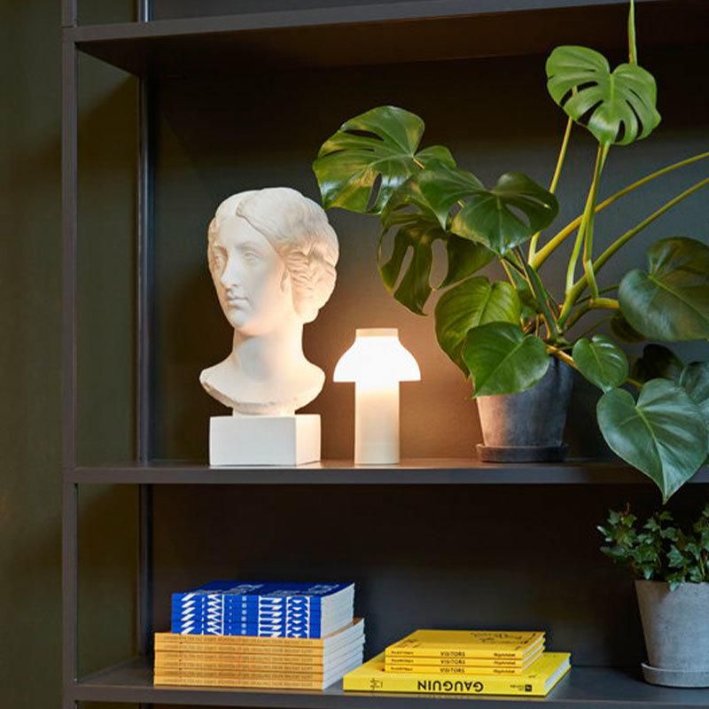 2022 Touch Dimmer Battery LED Besides Table Lamp Night Light Design Lamp