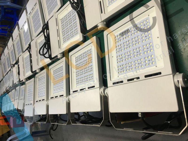 The CE RoHS Approved Super Bright Marine Mining Industry 43050lm Optimal Control of Light LED Flood Light 250W 300W TUV SAA ETL LED Light for 7 Years Warranty
