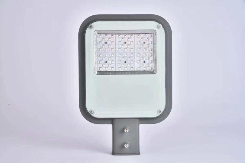 Outdoor High Lumen 120lm/W 2years Warranty Ce RoHS Certified IP65 150W LED Street Light