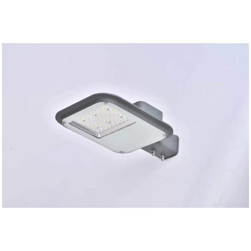 Outdoor High Lumen 120lm/W 5years Warranty Ce RoHS Certified IP65 150W LED Street Light