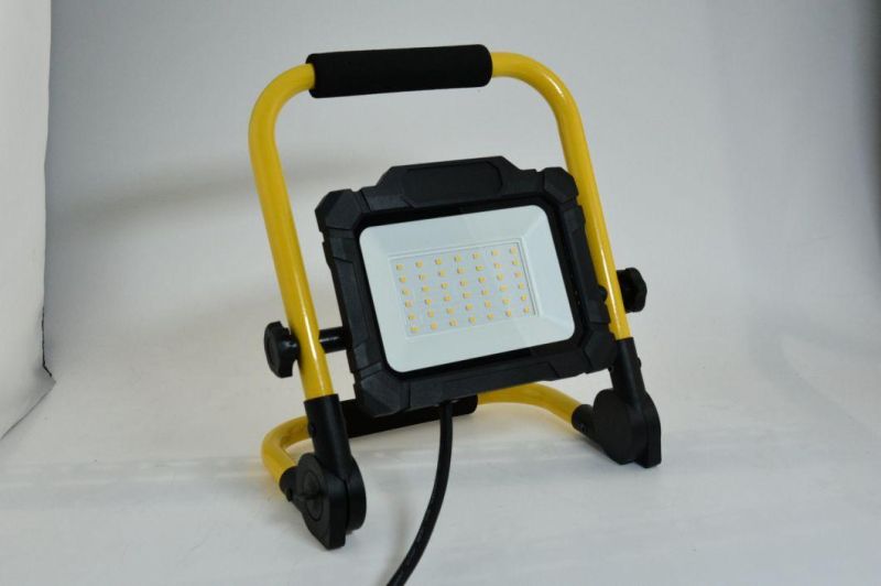 Floodlight Factory IP65 Outdoor Emergency Floodlight 30W with New ERP 95lm/W LED Rechargeable Flood Light