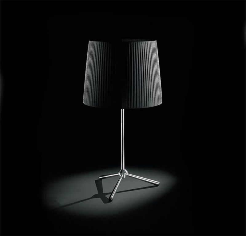 Royal T Aluminum Black Table Lamp Metal Desk Lamp for Living Room