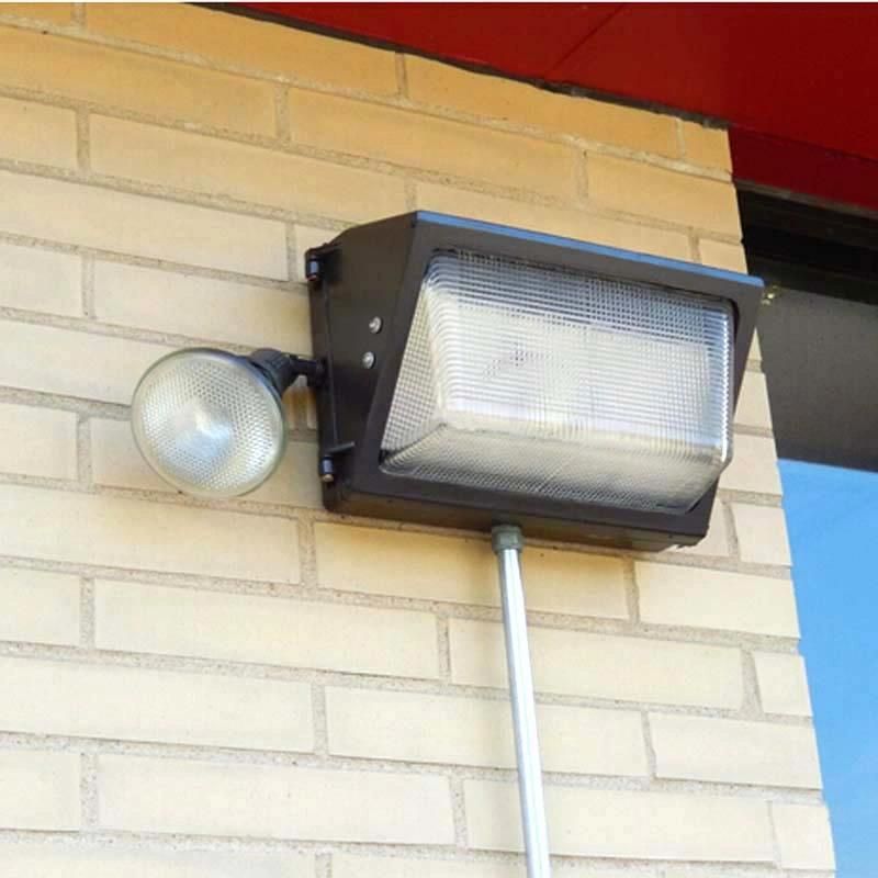 Prismatic Glass Lens 60W Traditional LED Wall Pack Light