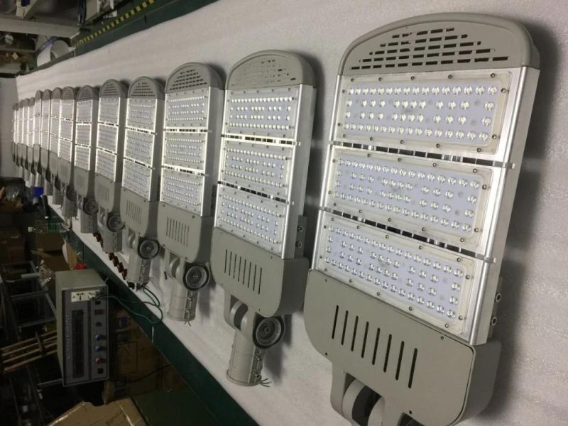 5 Years Warranty Ce RoHS Approved 200W LED Street Light, LED Road Lamp, LED Road Light with Competitive Prices