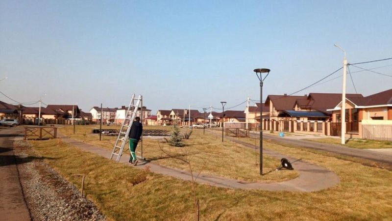40W Best Solar Lamp Post Lights for Walking Paths 5, 000 Lumens Best Post Lights