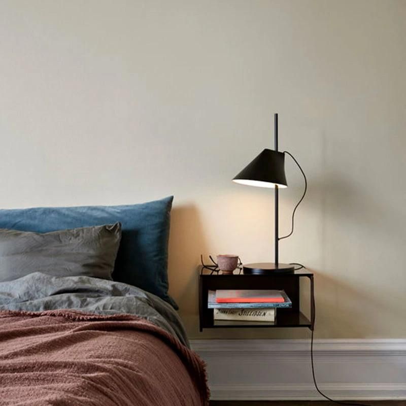 2022 Dimmer Black Triangle Desk Lamps Bed Side Table Lamp Cordless with Touch Brightness Dimming