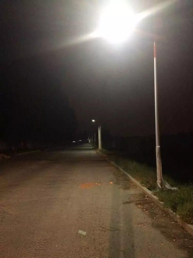 Ce RoHS FCC Certified Gel Battery Buried 6m 30W LED Solar Street Light System