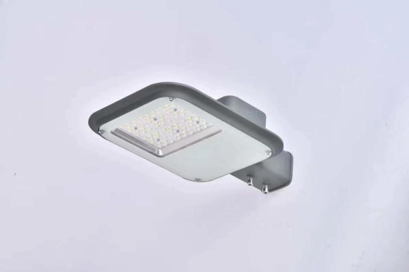 Outdoor High Lumen 120lm/W 2years Warranty Ce RoHS Certified IP65 150W LED Street Light