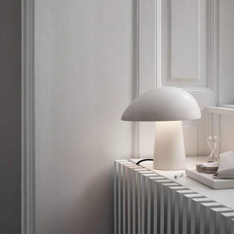 2022 Mini Table Lamp Modern Hotel Bedwood Grain Color Mushroom Bed Table Lamp