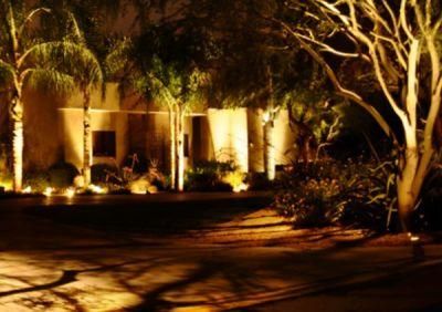 Ala 90W High Quality Courtyard Lighting Outdoor LED Solar Garden Street Lights