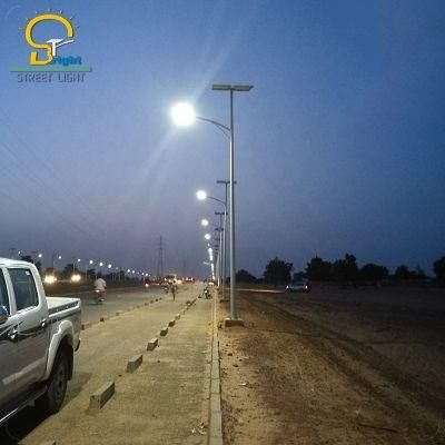 Hot Galvanized Pole 3m-12m LED Light with Solar Panel for Road
