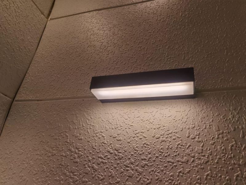 2022 Modern Design ##W Outdoor LED Wall Light Waterproof Outdoor Wall Lamp for Garden Decoration.