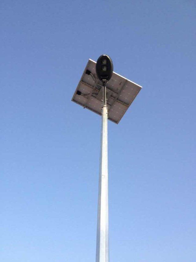 Outdoor 8m 60W Battery Backup LED Street Solar Lights Low Price