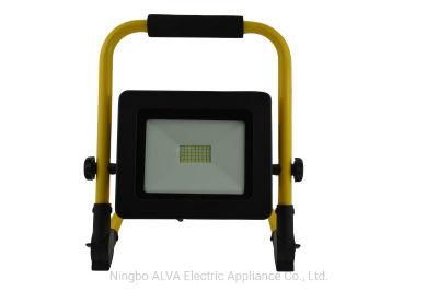 30W Portable Rechargeable Cordless LED Work Light Floodlight IP65 Waterproof Emergency Flood Light with Stand Foldable Support LED Floodlight