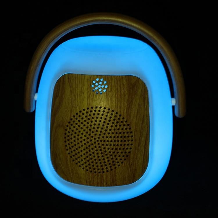 2022 Newly Product Portable Wireless LED Lamp Camping Lantern with Bt Speaker and LED Lamp