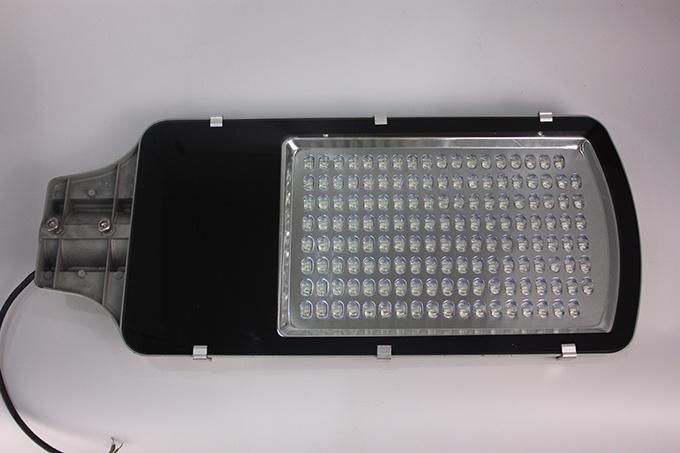 Residential Luminaire 150 Watt LED Street Light with Aluminum Housing (SLRM 150W)