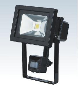 GS, CE IP44 10W LED Flood Light for Outdoor with Senser