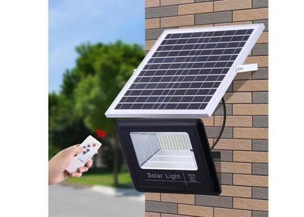 China Factory Price Outdoor Garden Super Bright Reflector 15W 30W 50W 100W 200W 300W Waterproof IP67 Remote Control LED Solar Floodlight