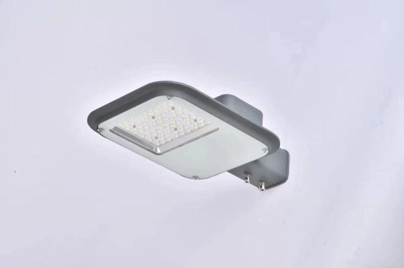 Outdoor High Lumen 120lm/W 5years Warranty Ce RoHS Certified IP65 50W LED Street Light
