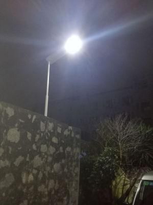 12-200watts 3-5 Years Gauranee High Luminance LED Solar Street Light