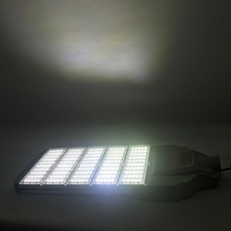 High Lumens 130lm/W 5years Warranty SMD3030 LED CREE Chips 250W Street Light (CS-LDT8-250)